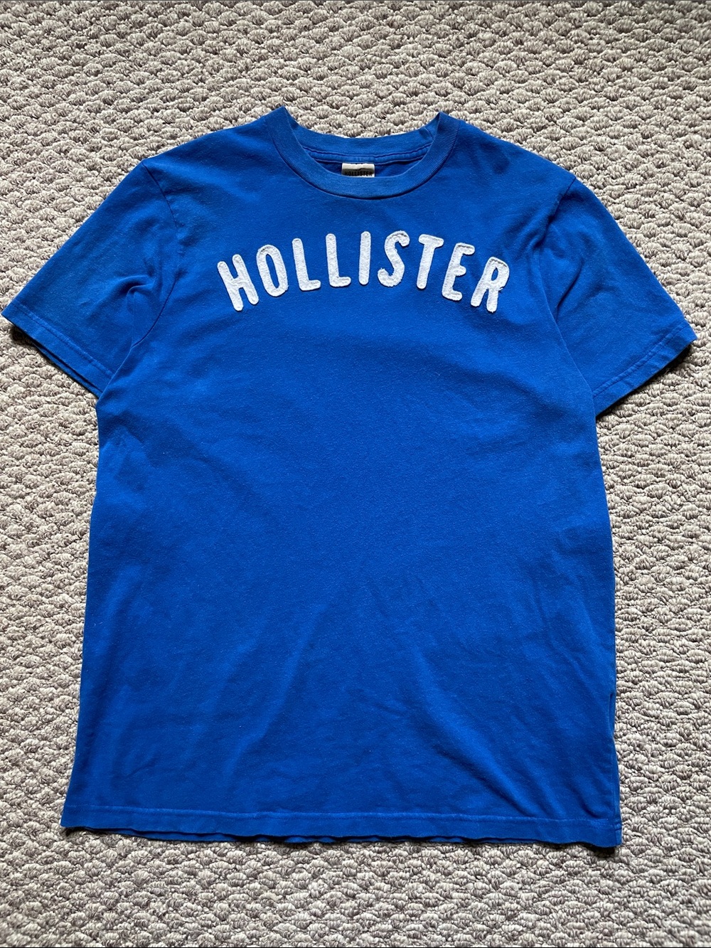 Y2K Hollister logo t shirt